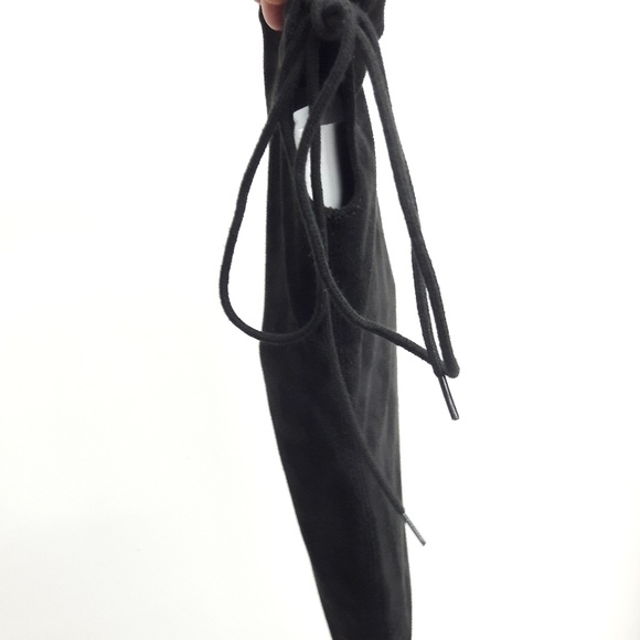 Chinese Laundry - Picture 2 of 5